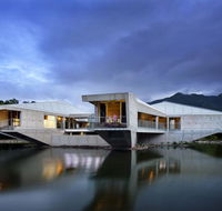 Alkira Award Winning Luxury Beachfront Rainforest Holiday House - Accommodation QLD