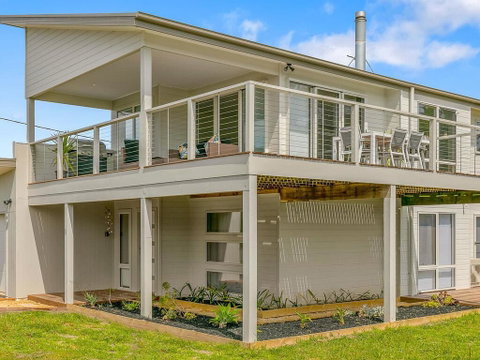 All Decked Out - Accommodation QLD 0