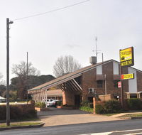 All Travellers Motor Inn - Accommodation QLD
