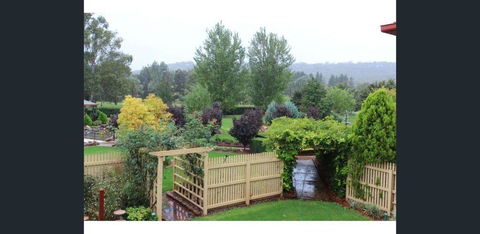 Allora Lodge Bed And Breakfast - Accommodation QLD 3