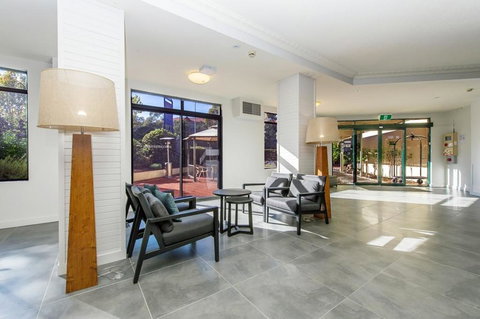 Alpha Hotel Canberra - Accommodation QLD 3