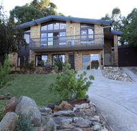 Alpine Apartment - Great location with views of Lake Jindabyne - Accommodation QLD