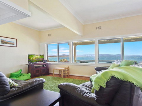 Amazing Aspects - Perched Above Tilbury Cove - Accommodation QLD 3