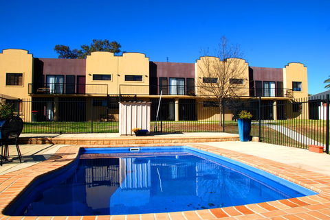 Amberoo Apartments - Accommodation QLD 0