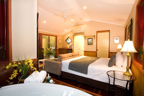 Amore On Buderim Rainforest Cabins - Accommodation QLD 1