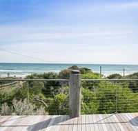 Anchor Beachfront Retreat - Accommodation QLD