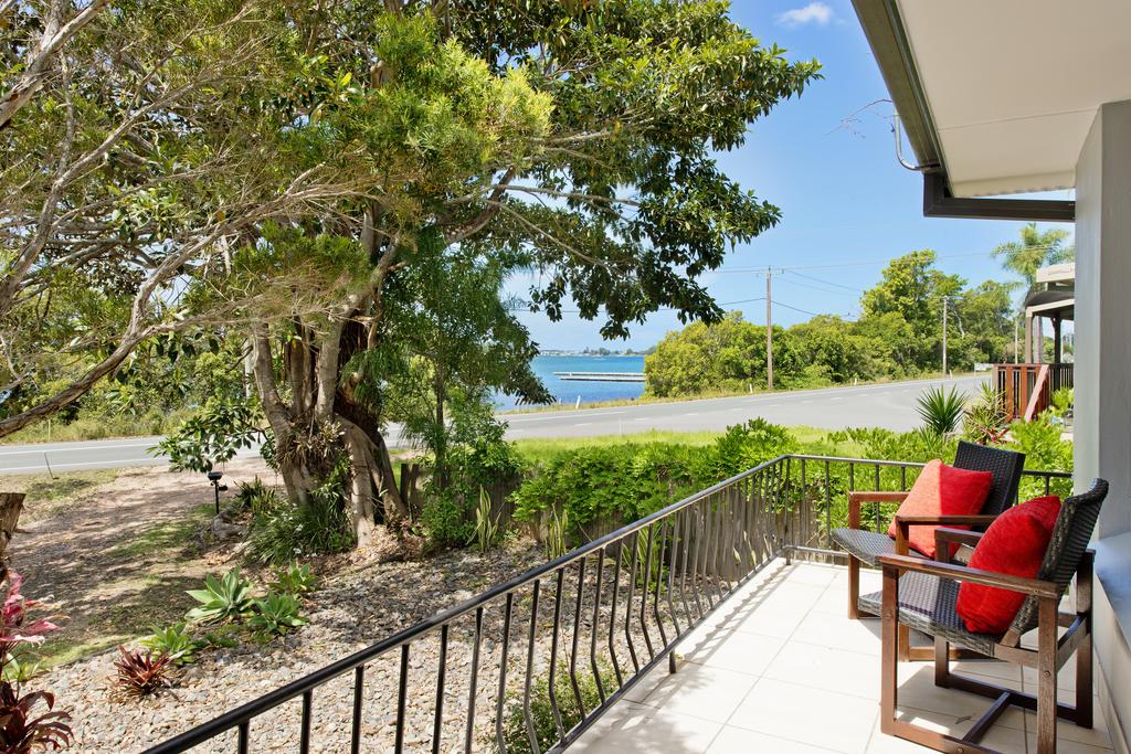 Fernbank Creek NSW Accommodation QLD