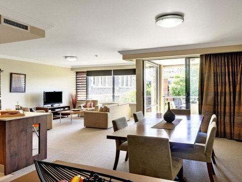 Anchorage @Harbourside - Magnificent Views - Accommodation QLD 3
