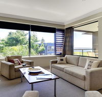 Anchorage Harbourside - magnificent views - Accommodation QLD