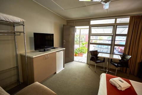 Anchorage Motor Inn - Accommodation QLD 1