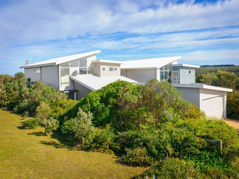 Anchors Beach House - Accommodation QLD 0