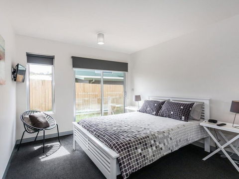 ANGLE BY THE SEA - Anglesea - Accommodation QLD 3