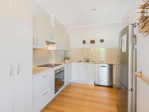 Angourie Blue 7- Stroll To Surfing Beaches. - Accommodation QLD 3