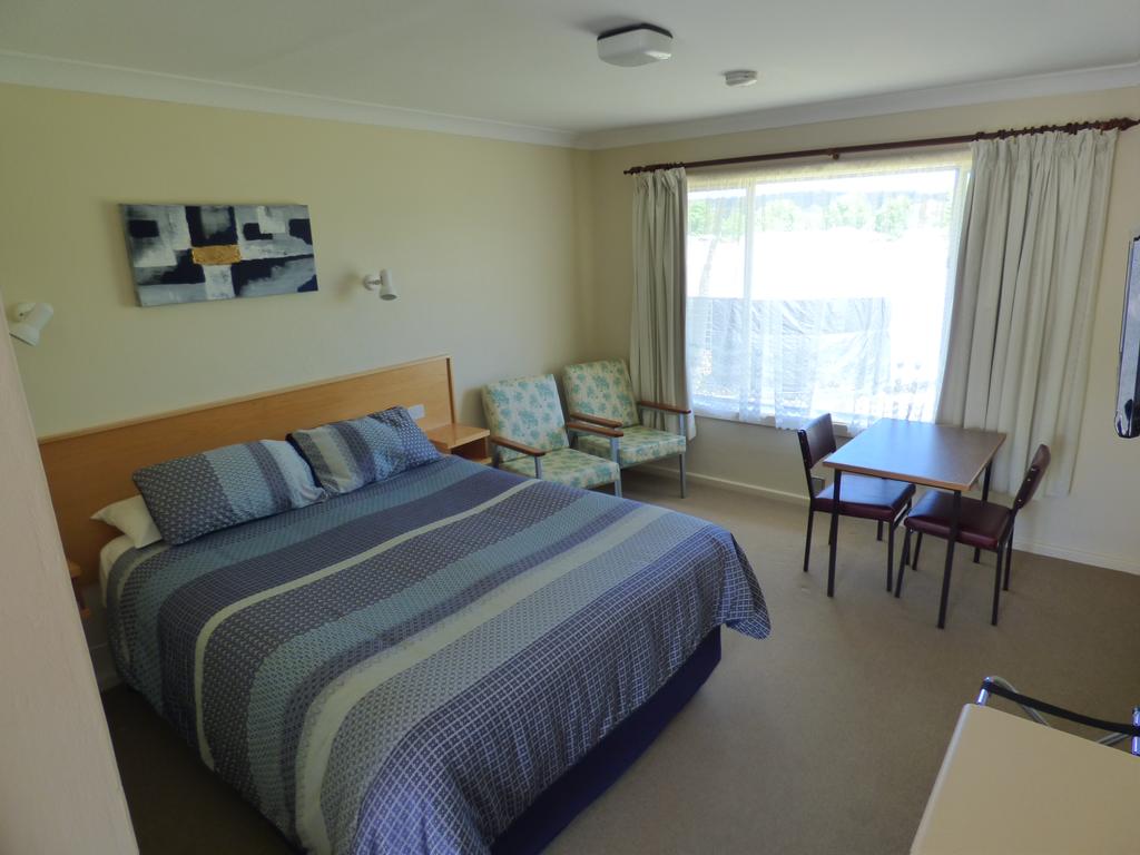 Stonehenge NSW Accommodation QLD