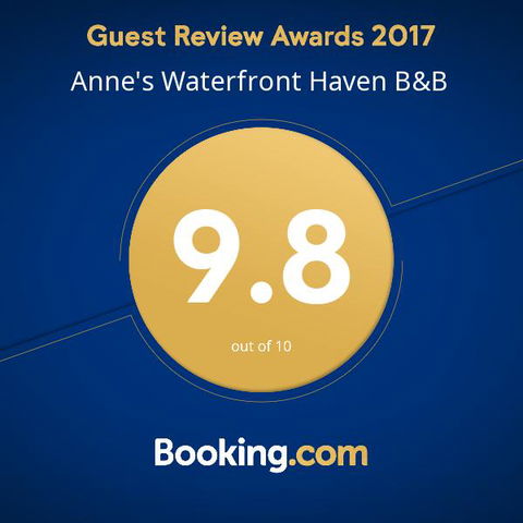 Anne's Waterfront Haven B&B - Accommodation QLD 3