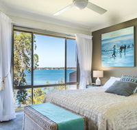Anne's Waterfront Haven BB - Accommodation QLD