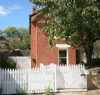 Annies Garden Cottage - Accommodation QLD