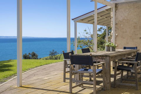 Antechamber Bay Retreats - Accommodation QLD 1