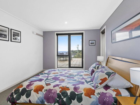 APARTMENT 10 PACIFIC APARTMENTS - FREE WIFI! - Accommodation QLD 3