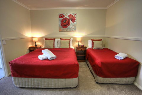 Apple & Grape Motel - Accommodation QLD 2
