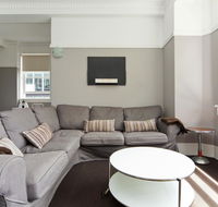 Apt - Sunny with Views - Accommodation QLD