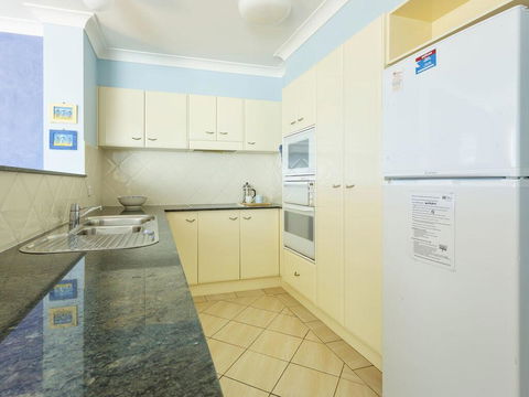 Aquarius Apartment 7 - Accommodation QLD 3
