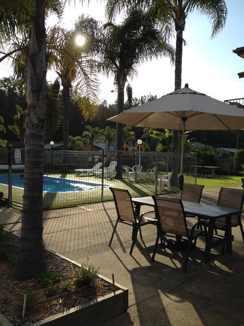 Aquarius Batehaven - Accommodation QLD 3