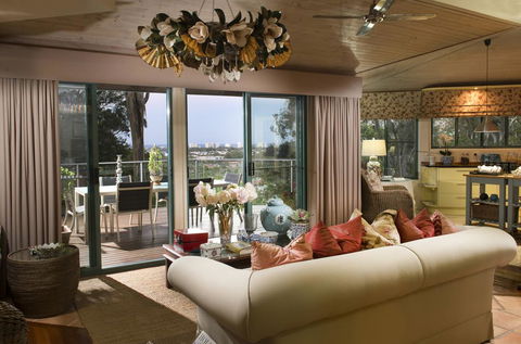 Arabella Guesthouse - Accommodation QLD 3