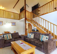 Araluen - Accommodation QLD