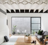 Architectural Design Award winning city House - Accommodation QLD