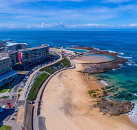 Arena On The Beach - Accommodation QLD