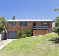 Argyle Cottage' 41 Argyle Avenue - great family home for holidays - Accommodation QLD