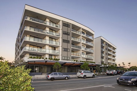 Arise Hedge - Accommodation QLD 0