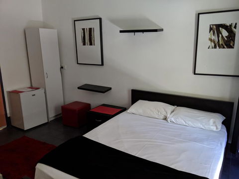 Arrival Lodge Bed & Breakfast - Accommodation QLD 2