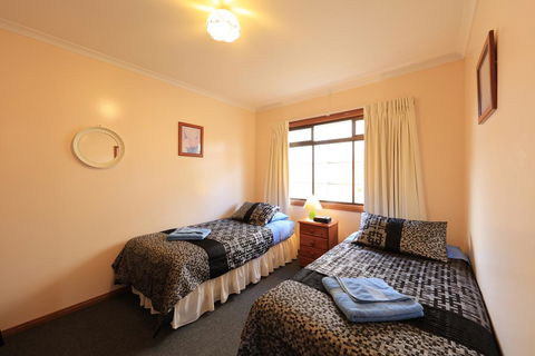 Arthur River Holiday Units - Accommodation QLD 0