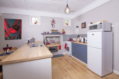 Artisan Retreat - Accommodation QLD 2