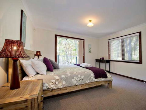 Ashleigh - Accommodation QLD 0