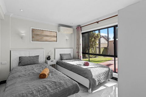 Luxury Living 2B2B In Southern Brisbane Parking - Accommodation QLD 3