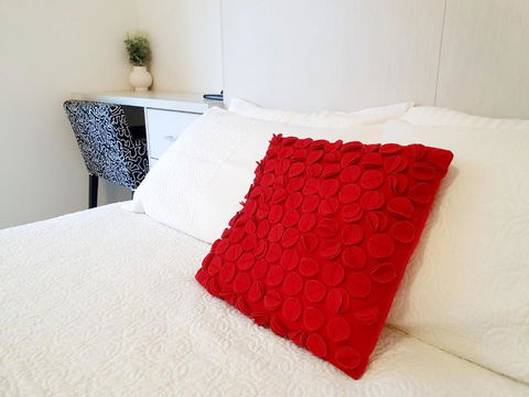 M4 West Perth Studio Apartment Near Kings Park - Accommodation QLD 0
