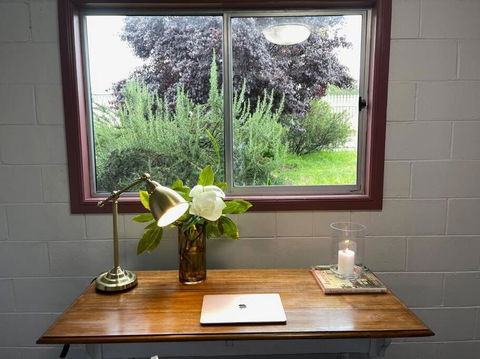 MAGNOLIA HOUSE ON THE CREEK - STANTHORPE - Accommodation QLD 3