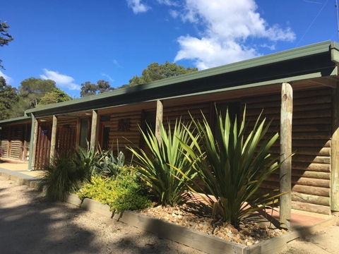 Mallacoota Log Cabins - Accommodation QLD 0