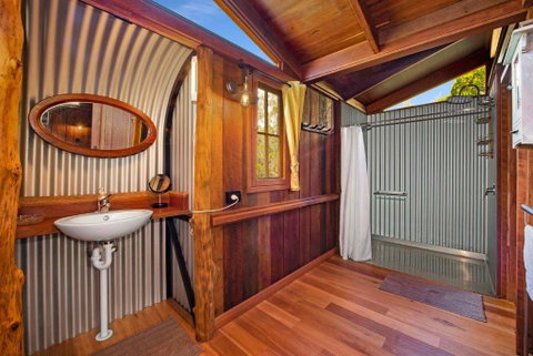 MANGO LODGE River Heads - Accommodation QLD 3