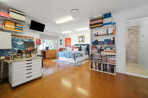 Marche Home Stay, Immaculate Presentation, Private & Relaxing - Accommodation QLD 1