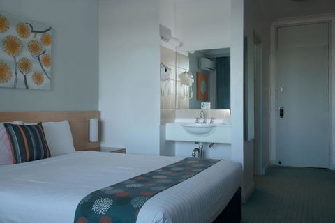 Markets Hotel - Accommodation QLD 2
