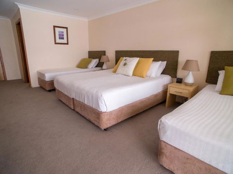 Marritz Hotel - Accommodation QLD 3