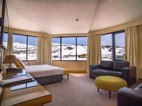 Marritz Hotel - Accommodation QLD 1