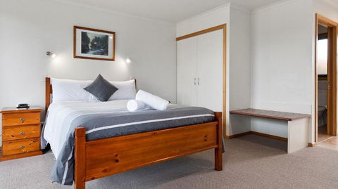 Marsden Court Apartments Now Incorporating Marsden Court And Sharonlee Strahan Villas - Accommodation QLD 3