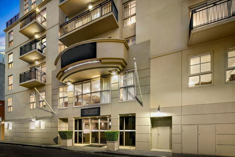 Melbourne Carlton Central Apartment Hotel Official - Accommodation QLD 1