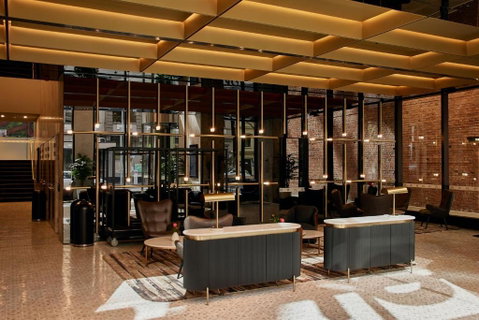 Meriton Suites Melbourne - Accommodation QLD 3