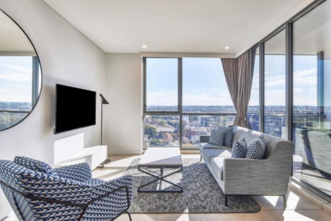 Meriton Suites Liverpool - Accommodation QLD 0